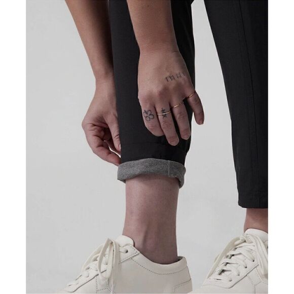 NWT $98 -ATHLETA- Black Chelsea Cargo Lined Pants, Plus Size 16 Style #631619 - Picture 8 of 13